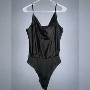 Set of 2! Both size L